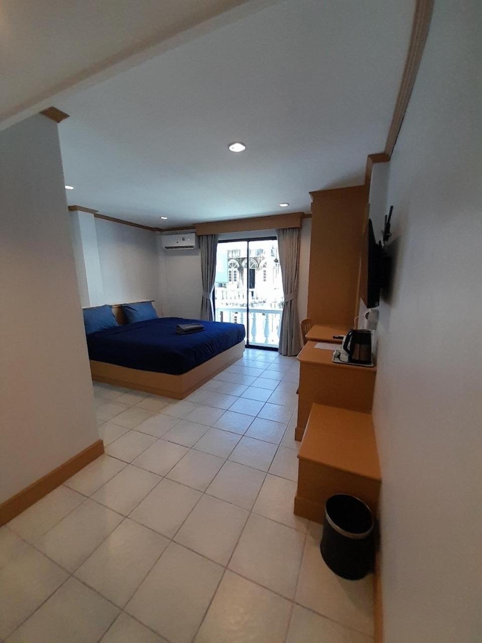 Albergue Jb House Patong Exterior foto