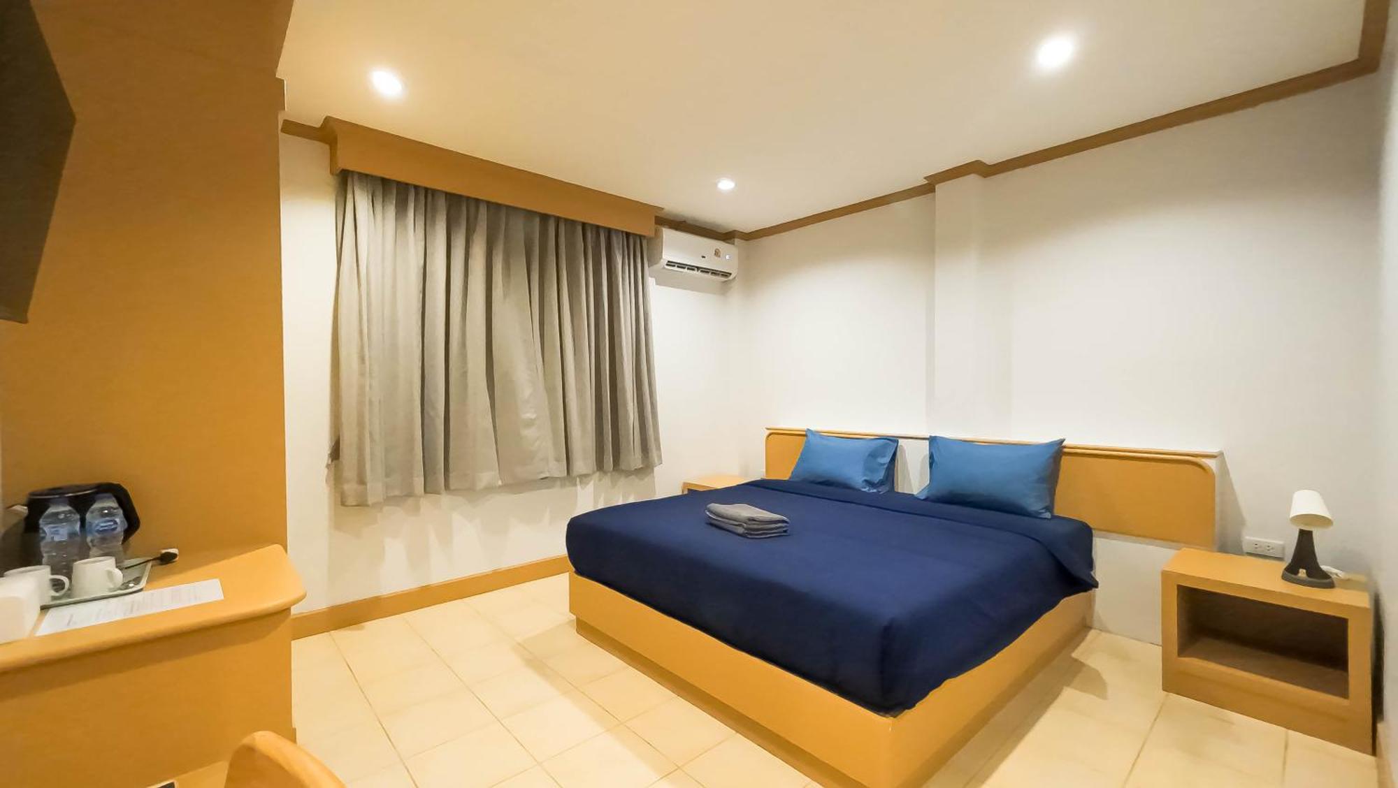 Albergue Jb House Patong Exterior foto