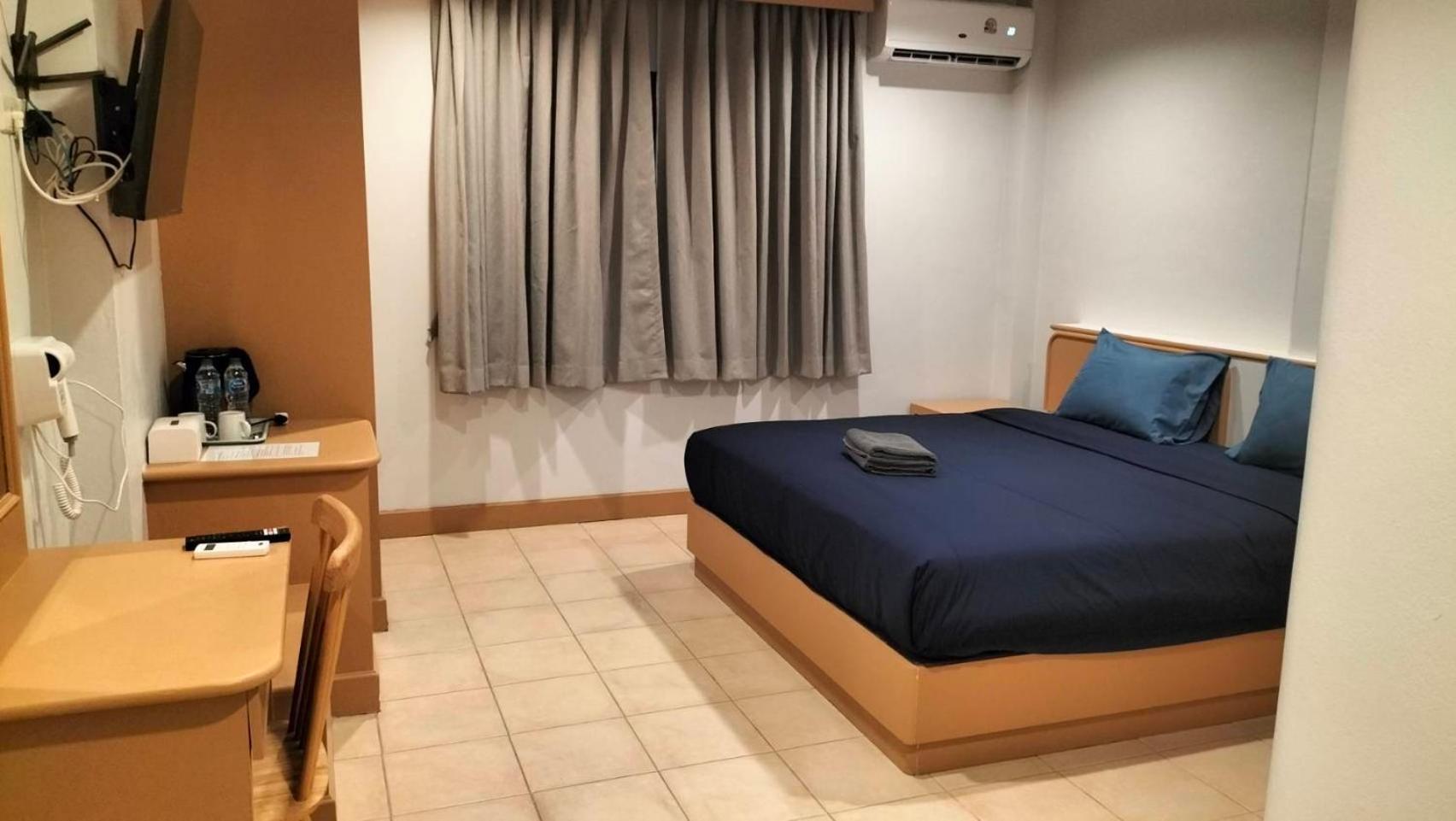 Albergue Jb House Patong Exterior foto